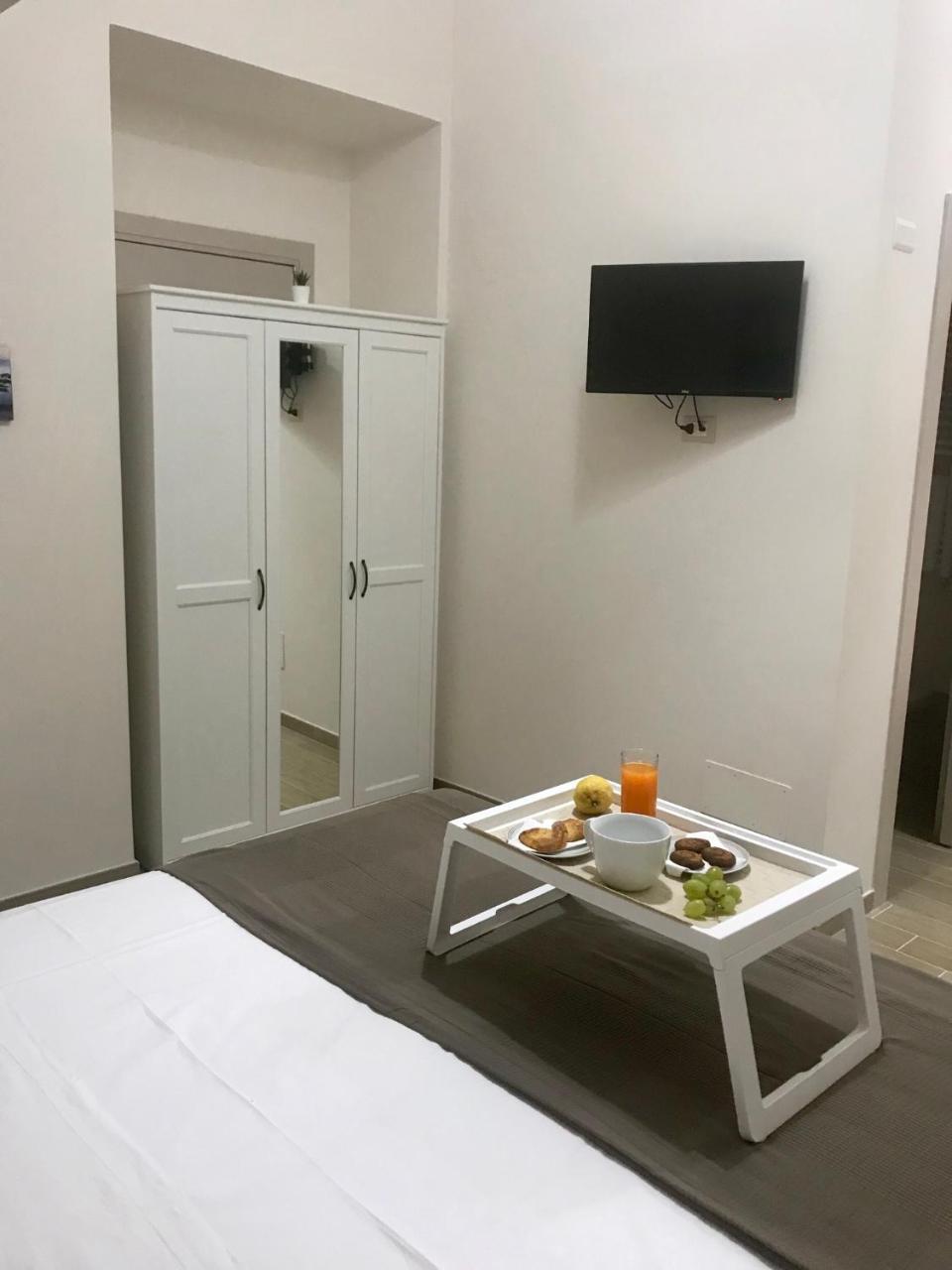 Virgilio'S Garden Bed & Breakfast กาสเตลลัมมาเร ดิ สตาเบีย ภายนอก รูปภาพ