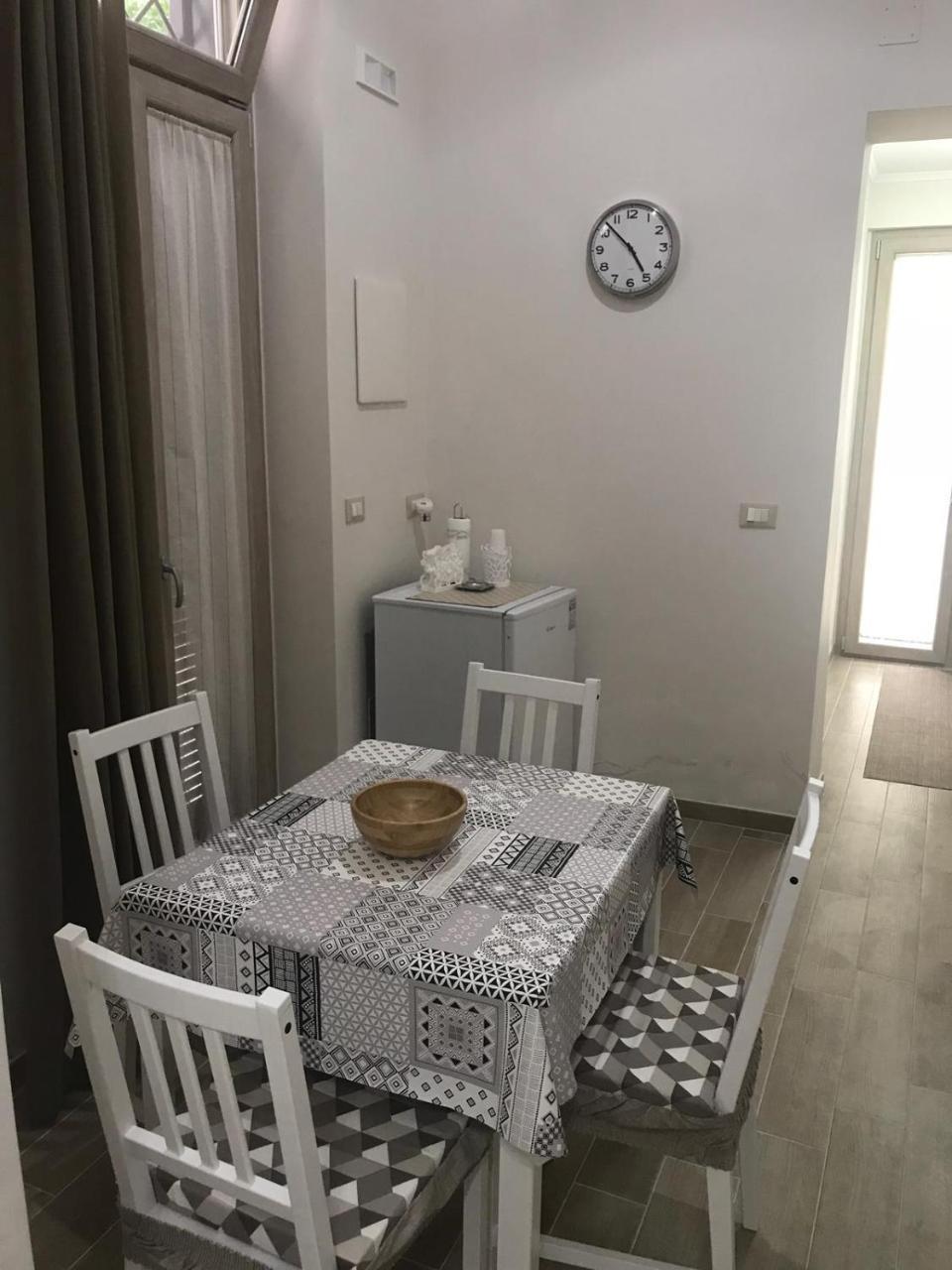 Virgilio'S Garden Bed & Breakfast กาสเตลลัมมาเร ดิ สตาเบีย ภายนอก รูปภาพ