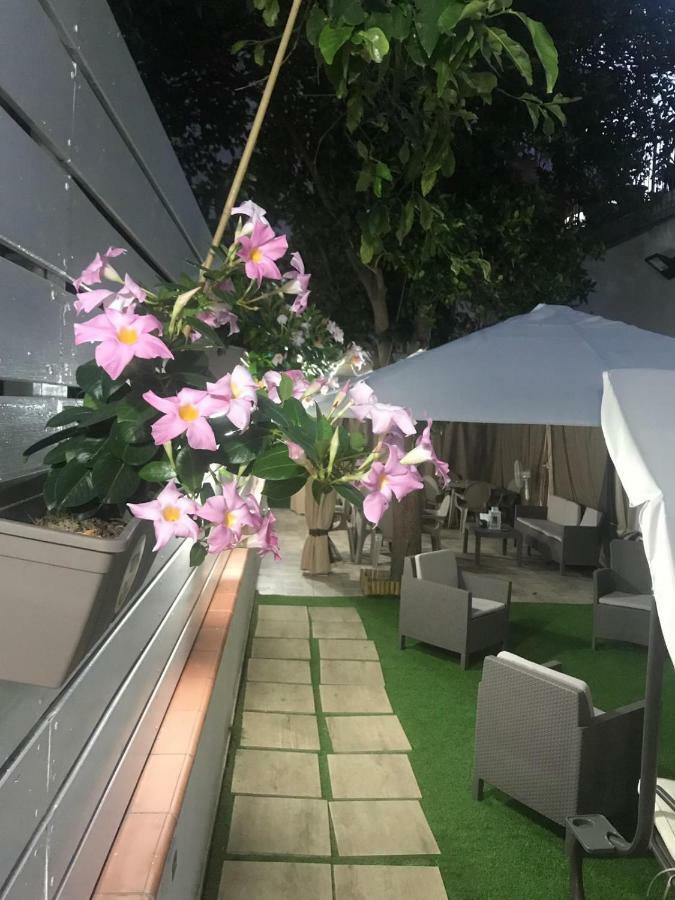 Virgilio'S Garden Bed & Breakfast กาสเตลลัมมาเร ดิ สตาเบีย ภายนอก รูปภาพ
